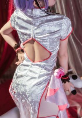 黄嘉千